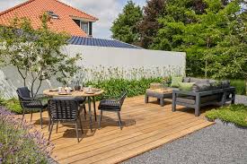 Stijlvolle Tuinmeubelen in Enschede: Verrijk uw Buitenruimte met Comfort en Klasse