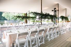 Ontdek de perfecte mix: stoelen en tafels huren voor uw evenement in Bornem!