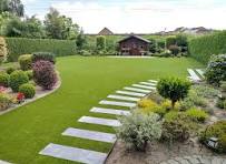 Creëer een Onderhoudsvriendelijke Tuin met Kunstgras: Geniet van Groen Zonder Gedoe