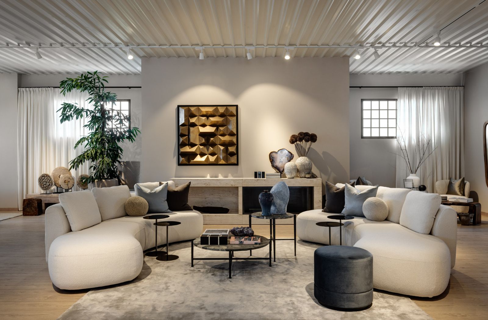 Woonkamer Inrichten in Warm Moderne Stijl: Tips voor een Gezellige en Eigentijdse Ruimte