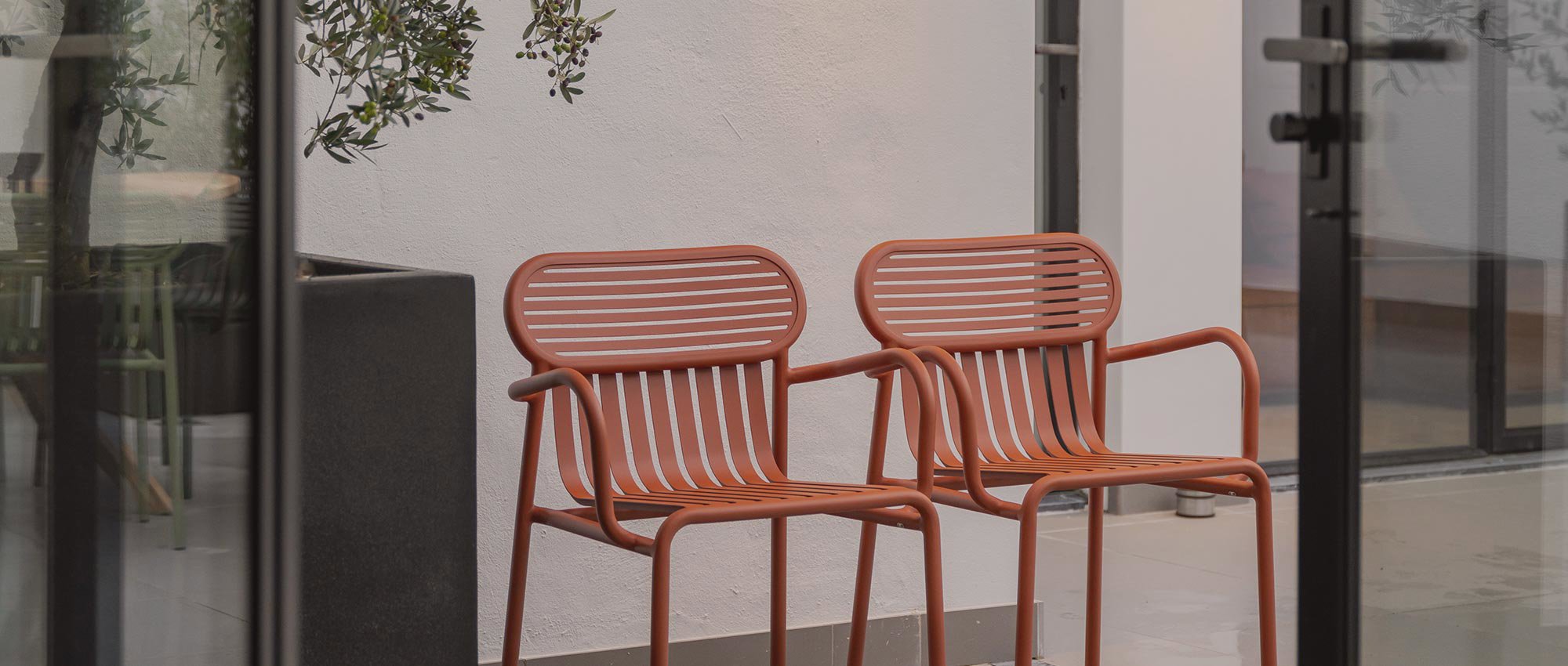 Ontdek de Ideale Tuinstoelen voor Optimaal Comfort en Stijl in uw Buitenruimte