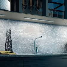 Creëer Sfeer en Functionaliteit in de Keuken met LED Verlichting