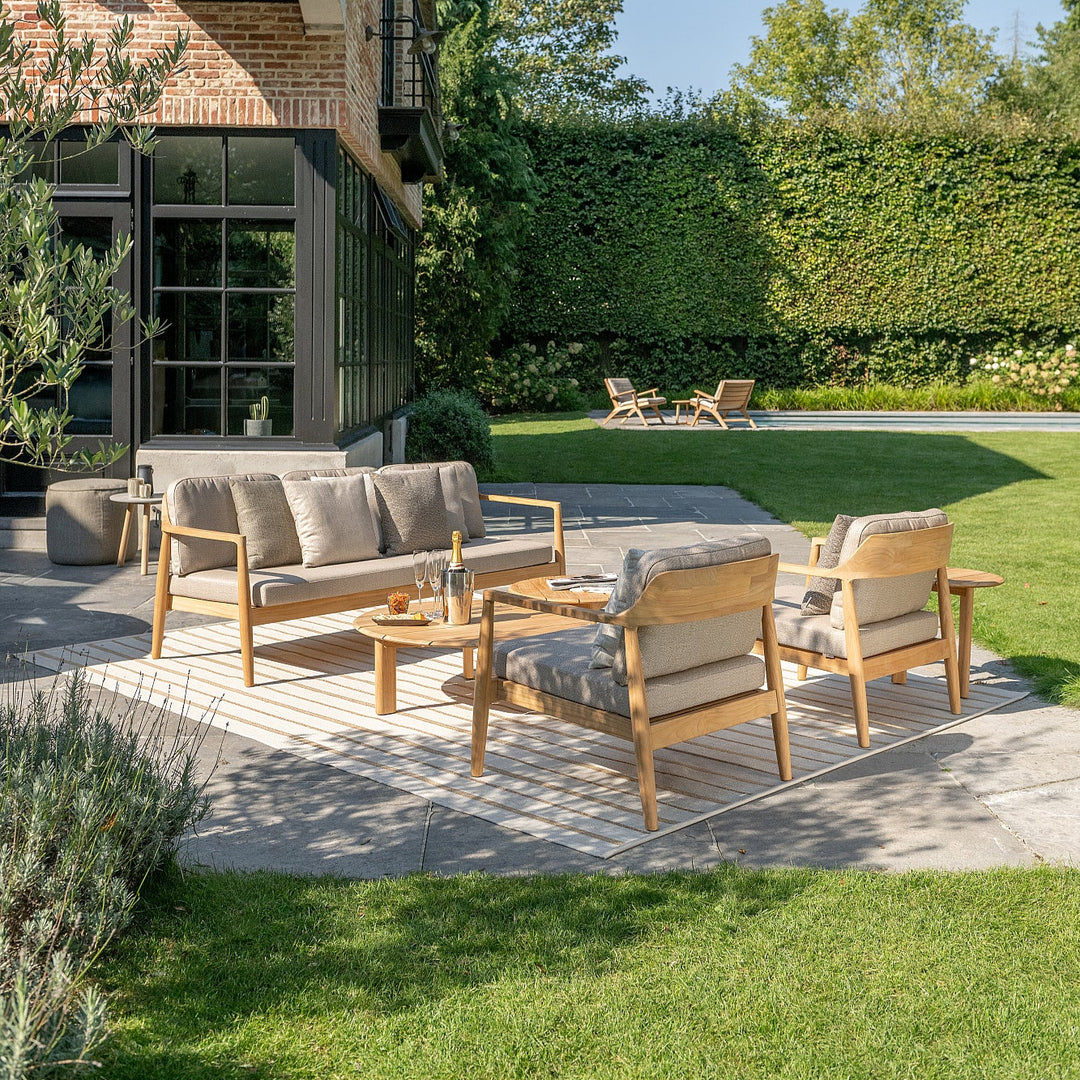 Creëer een Ontspannen Buitenparadijs met Stijlvolle Lounge Tuinmeubelen